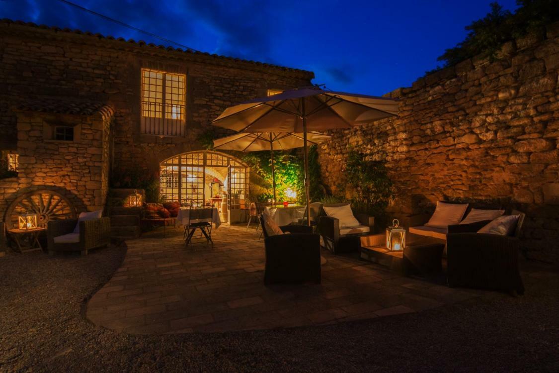 Mas De La Rivoire B&B Villevieille Eksteriør billede